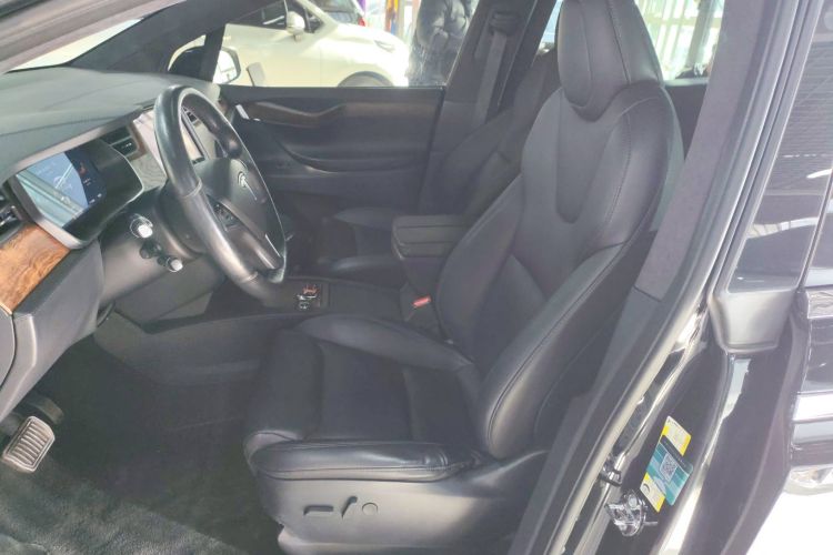特斯拉 Model X 2019款 长续航版中控内饰19