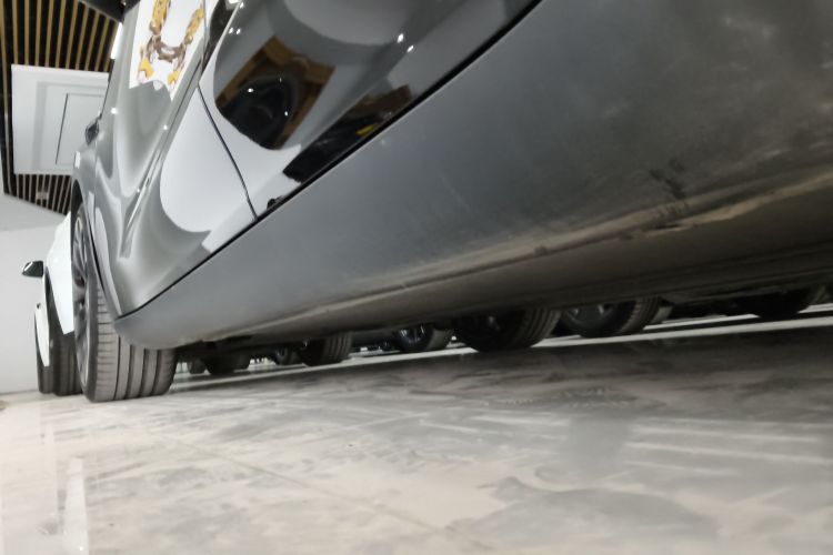 特斯拉 Model Y 2022款 Performance高性能全轮驱动版局部细节9002