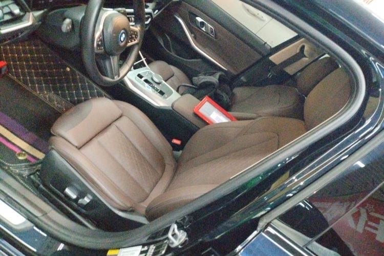 宝马i3 2023款 eDrive 40 L 曜夜套装局部细节19