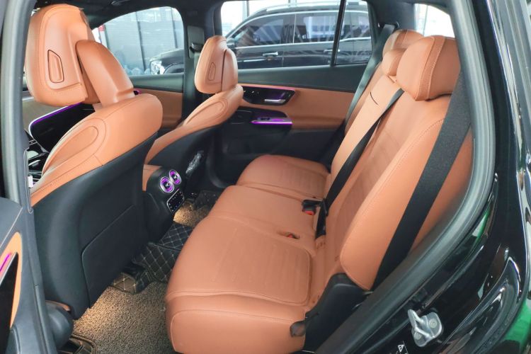 奔驰GLC 2023款 GLC 300 L 4MATIC 动感型 7座中控内饰21