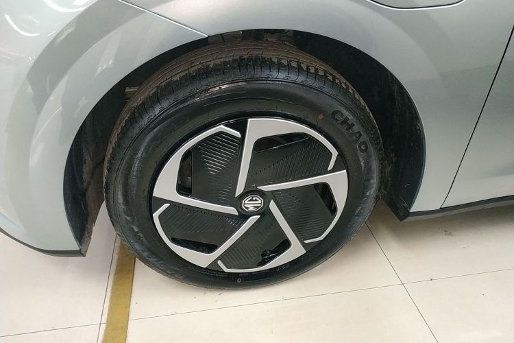 名爵 MG4 EV 2026款 437 从容版车身外观6007