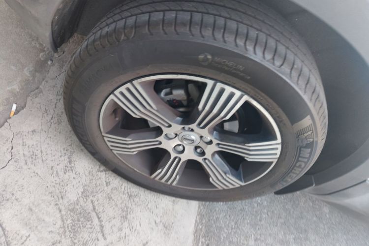 沃尔沃XC40 2020款 T3 智远豪华版车身外观6008