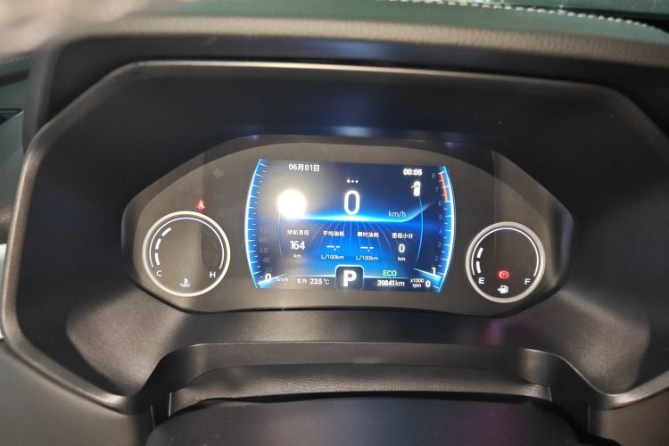 奇瑞 瑞虎8 2019款 1.6TGDI 自动精英型中控内饰14