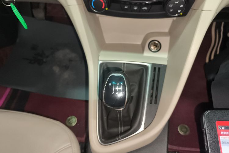 别克 英朗 2018款 15T 手动精英型 国V中控内饰18