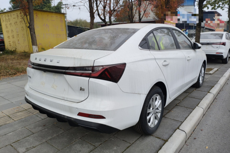 荣威i5 2026款 1.5L CVT豪华版车身外观7