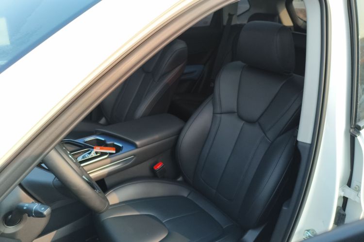 奔腾T90 2023款 1.5T DCT 自动豪华型中控内饰19