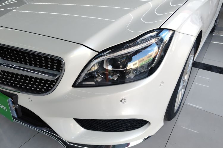 奔驰CLS 2017款 CLS 260逸彩版局部细节36