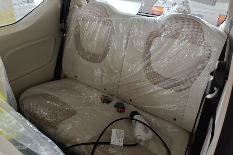 五菱汽车 宏光MINIEV 2024款 第三代 215km 青春版中控内饰21