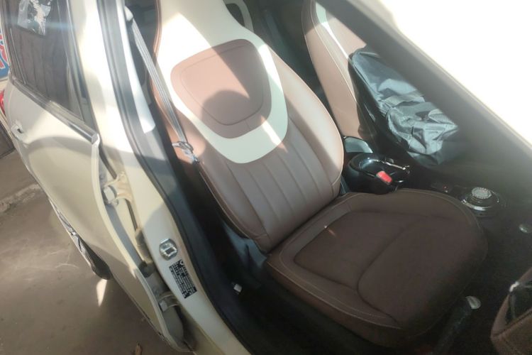 五菱汽车 五菱缤果 2024款 333km 悦享款局部细节41