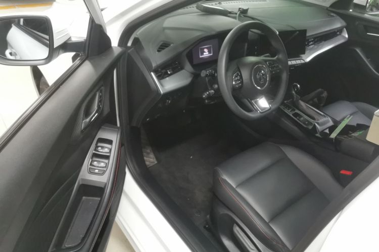 名爵 MG5 2023款 180DVVT CVT豪华版中控内饰20