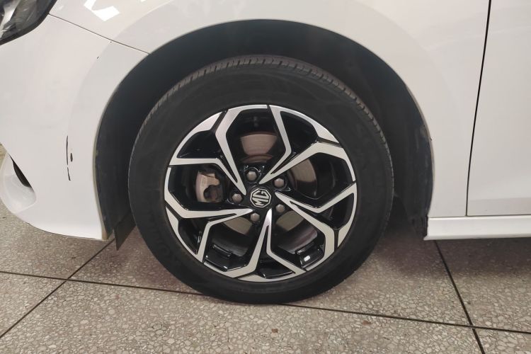 名爵 MG5 2022款 180DVVT CVT青春豪华版车身外观6007