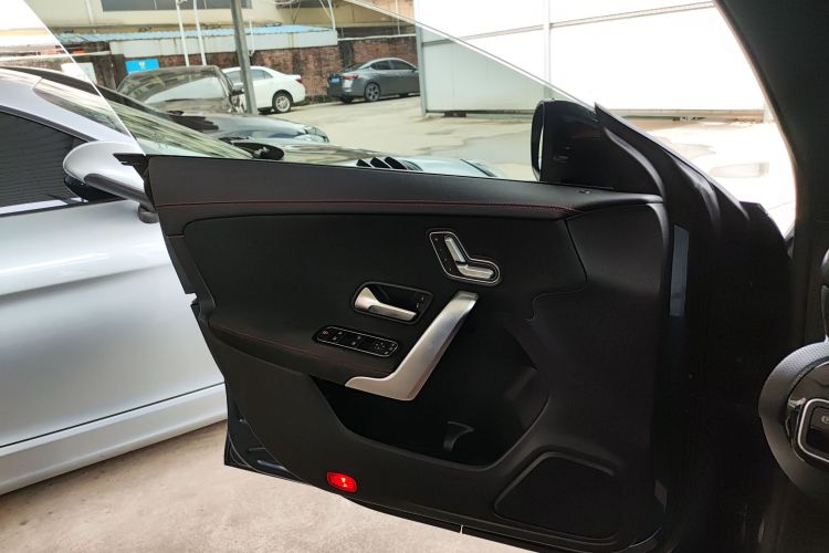 奔驰CLA 2020款 CLA 200 猎跑车中控内饰7003