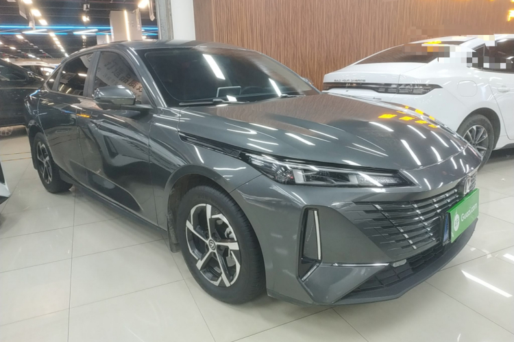 长安 逸动 2024款 1.5T GDI自动 畅享版车身外观6002