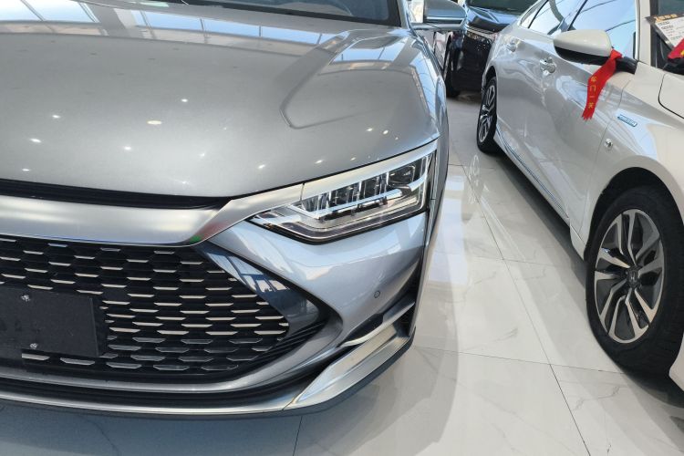 比亚迪 汉 2020款 DM 四驱性能版尊贵型局部细节36