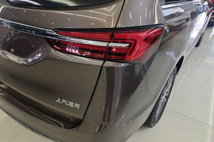 别克GL8 2023款 陆上公务舱 智享型车身外观6006