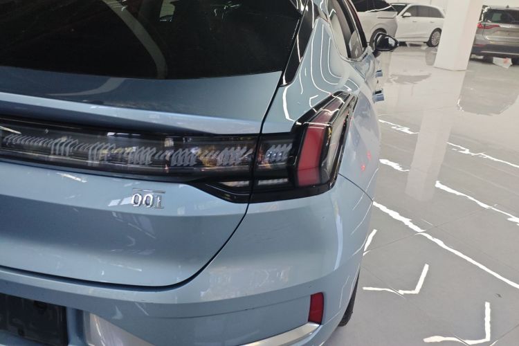 极氪001 2021款 超长续航单电机 WE版车身外观9