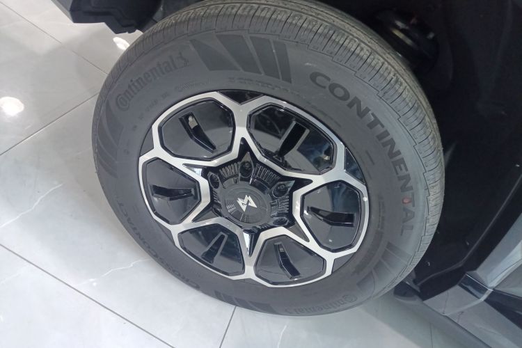 猛士M817 2025款 Max车身外观6008