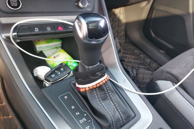 奥迪Q3 2023款 35 TFSI 时尚动感型（1.4T）中控内饰18