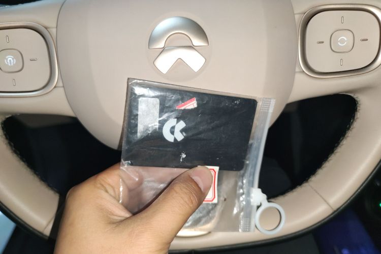 蔚来ET5 2022款 75kWh中控内饰11