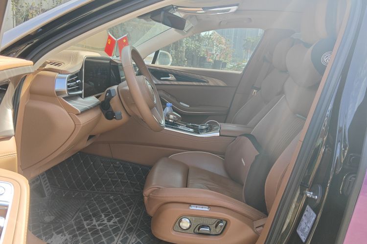 红旗H9 2020款 2.0T 智联旗享版中控内饰19