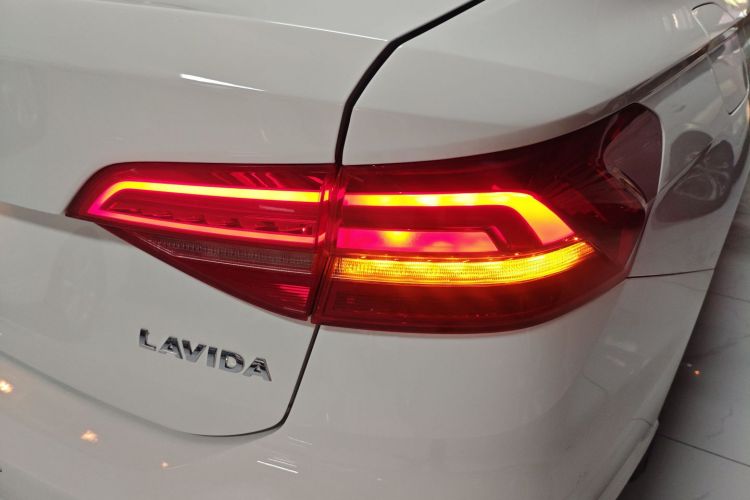 大众 朗逸 2019款 1.5L 自动舒适版 国VI车身外观9