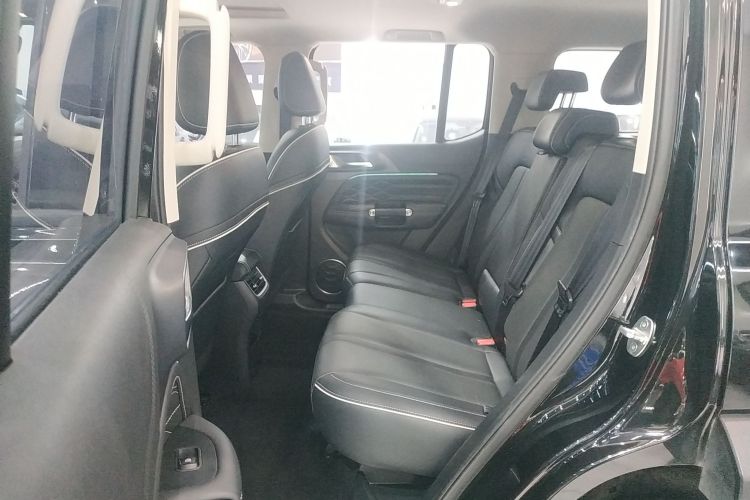 坦克300 2021款 越野版 2.0T 征服者中控内饰7004