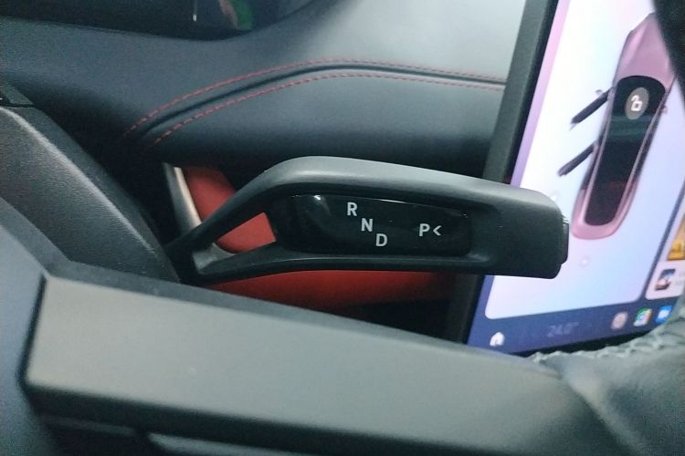 小米汽车 小米SU7 2024款 四驱超长续航高阶智驾Max版中控内饰18