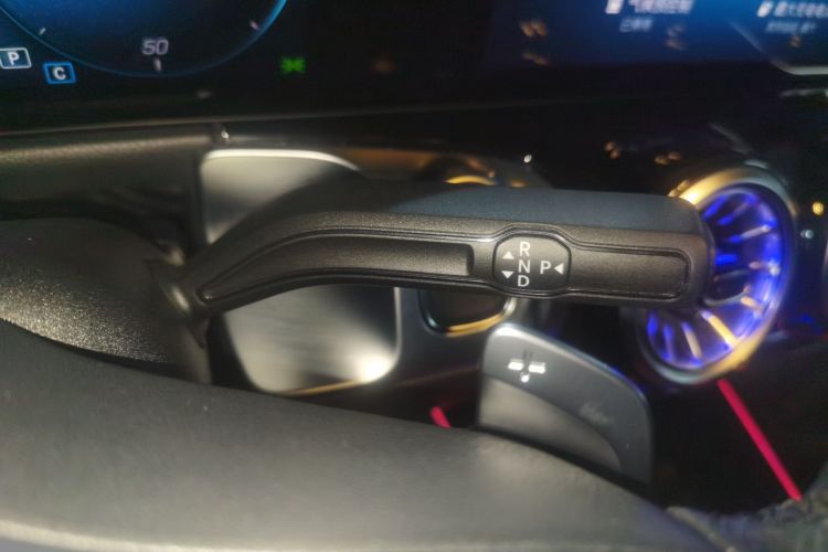 奔驰EQB 2022款 EQB 350 4MATIC 首发特别版局部细节18