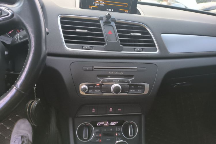 奥迪Q3 2017款 35 TFSI 时尚型局部细节16