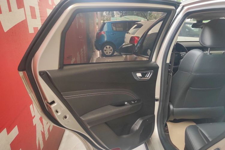 吉利汽车 远景X3 2020款 1.5L CVT尊贵型中控内饰7008