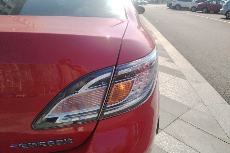 马自达 睿翼 2012款 2.0L 自动精英版车身外观9