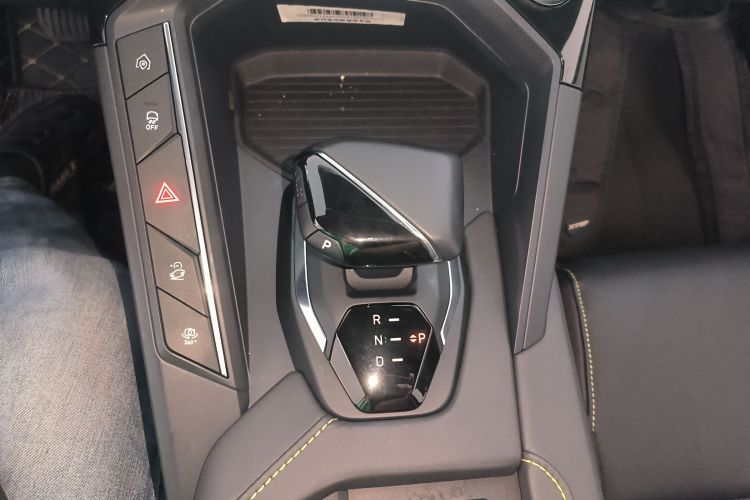 领克06 EM-P 2023款 1.5T Remix PHEV Pro局部细节18