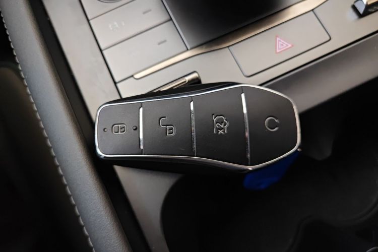 比亚迪 秦L 2024款 DM-i 120KM领先型中控内饰11