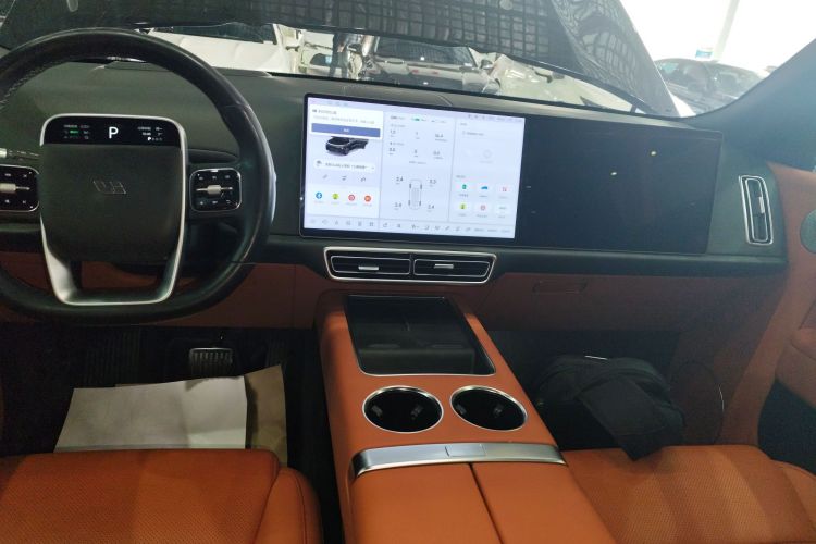 理想汽车 理想L9 2022款 Max中控内饰16
