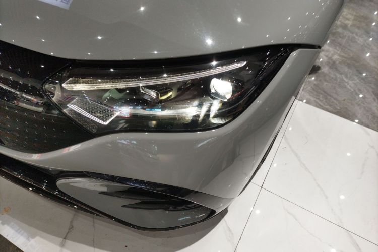 奔驰EQE 2022款 350 先型特别版局部细节36