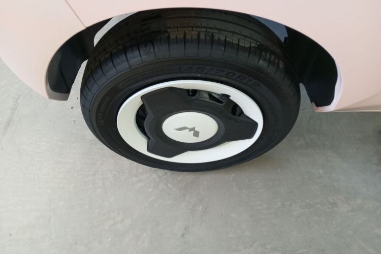 五菱汽车 宏光MINIEV 2022款 马卡龙时尚款 磷酸铁锂车身外观56