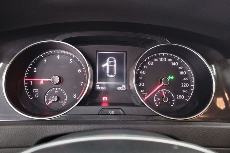 大众 高尔夫 2018款 180TSI 自动舒适型中控内饰14