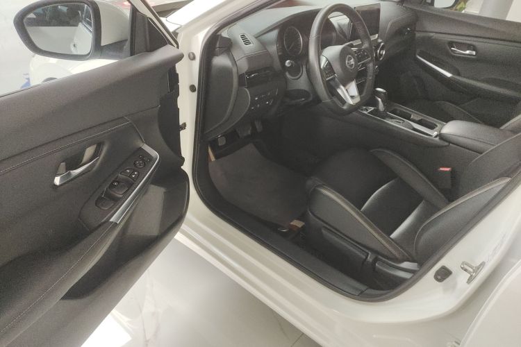 日产 轩逸 2021款 1.6L XL CVT悦享版中控内饰20