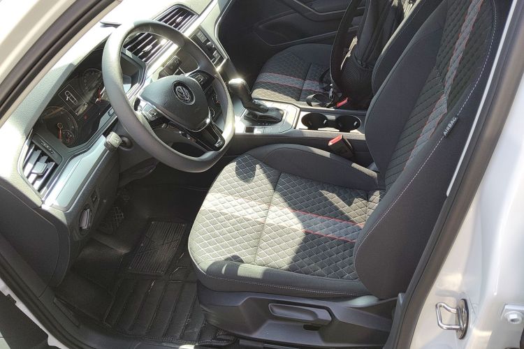 大众 凌渡 2019款 230TSI DSG风尚版 国VI中控内饰19