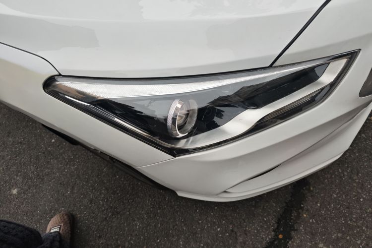 现代 名图 2017款 1.8L 自动尊贵型DLX 国V车身外观8