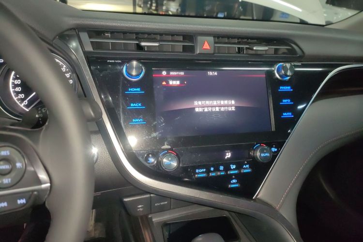 丰田 凯美瑞 2019款 2.5G 豪华版 国VI中控内饰16