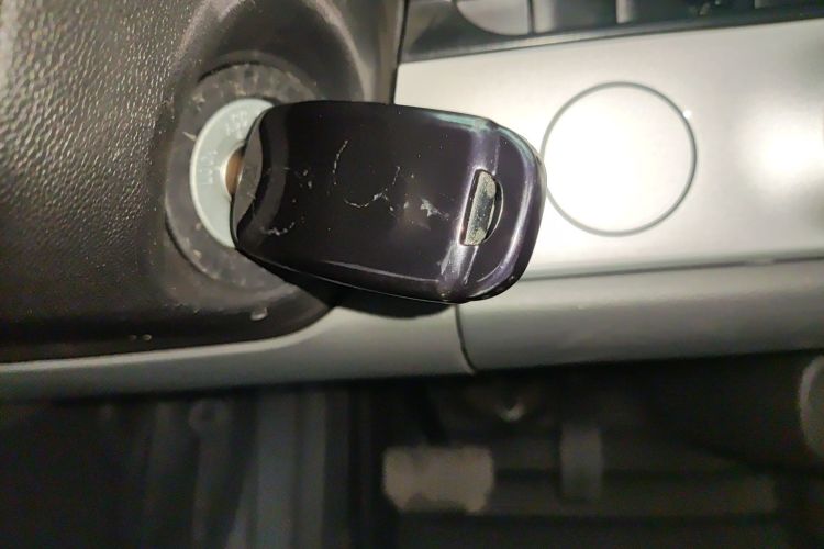 长安启源 长安Lumin 2023款 205km 香沁款中控内饰11