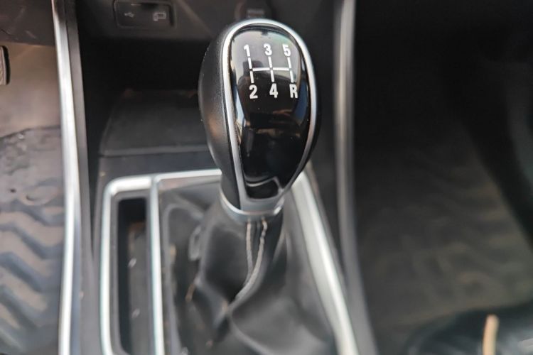 吉利汽车 远景X3 2019款 升级版 1.5L 手动尊贵型局部细节18