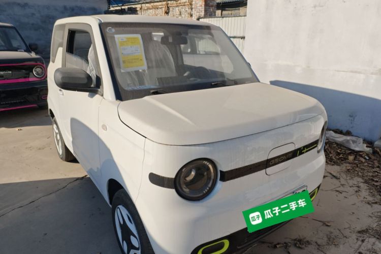 吉利银河 熊猫 2025款 210km 元气熊车身外观3