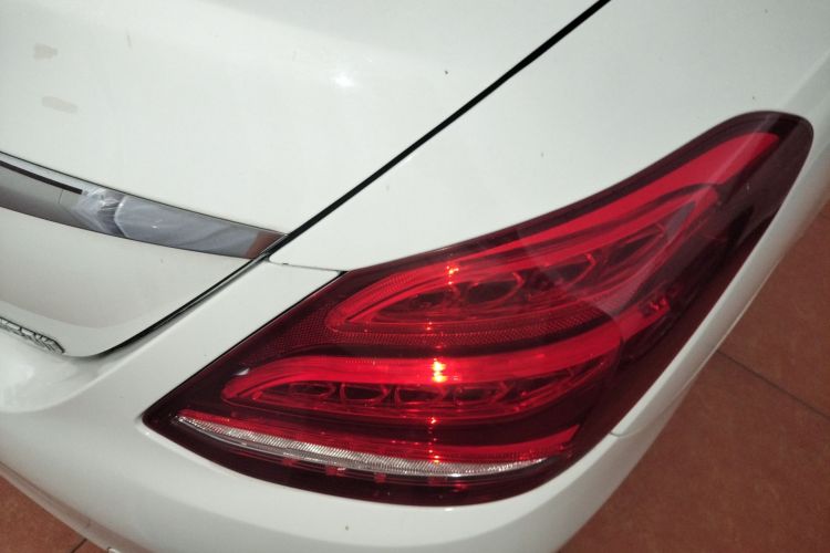 奔驰C级 2015款 改款 C 200 L 运动型车身外观6006