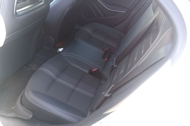 奔驰A级(进口) 2017款 改款 A 200 时尚型中控内饰7004