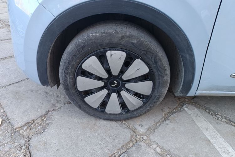 五菱汽车 五菱缤果 2023款 410km 灵犀尊享款车身外观6007