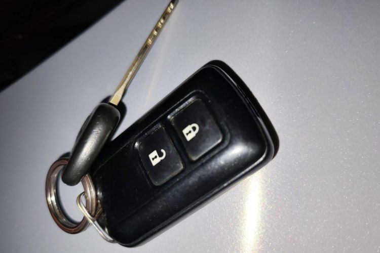 丰田 威驰 2014款 1.5L 自动智臻版中控内饰7001