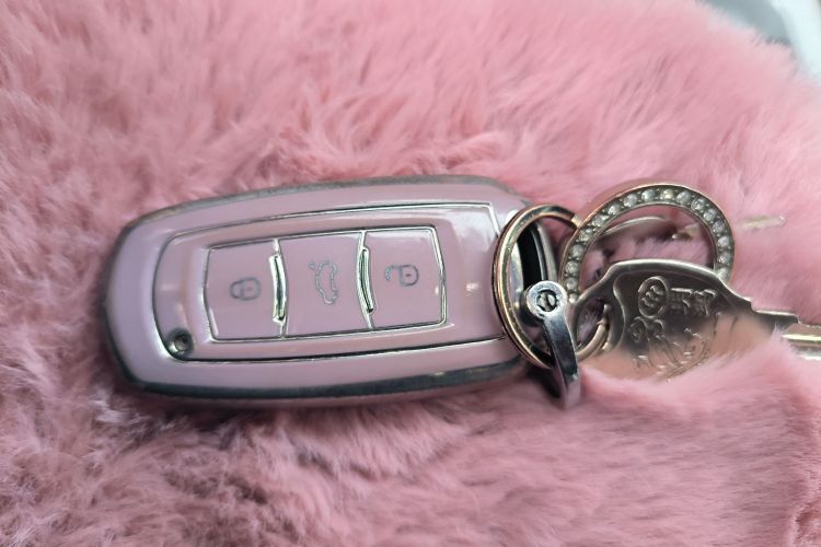 吉利银河 2023款 熊猫mini 200km 耐力熊中控内饰7001