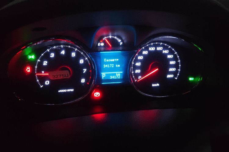 雪佛兰 科帕奇 2015款 2.4L 四驱旗舰版 7座中控内饰14